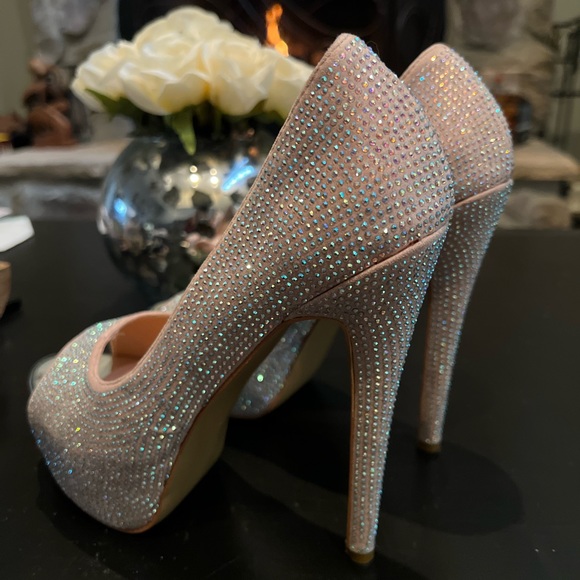 Sexy Pink crystal platform heels. - Picture 3 of 3